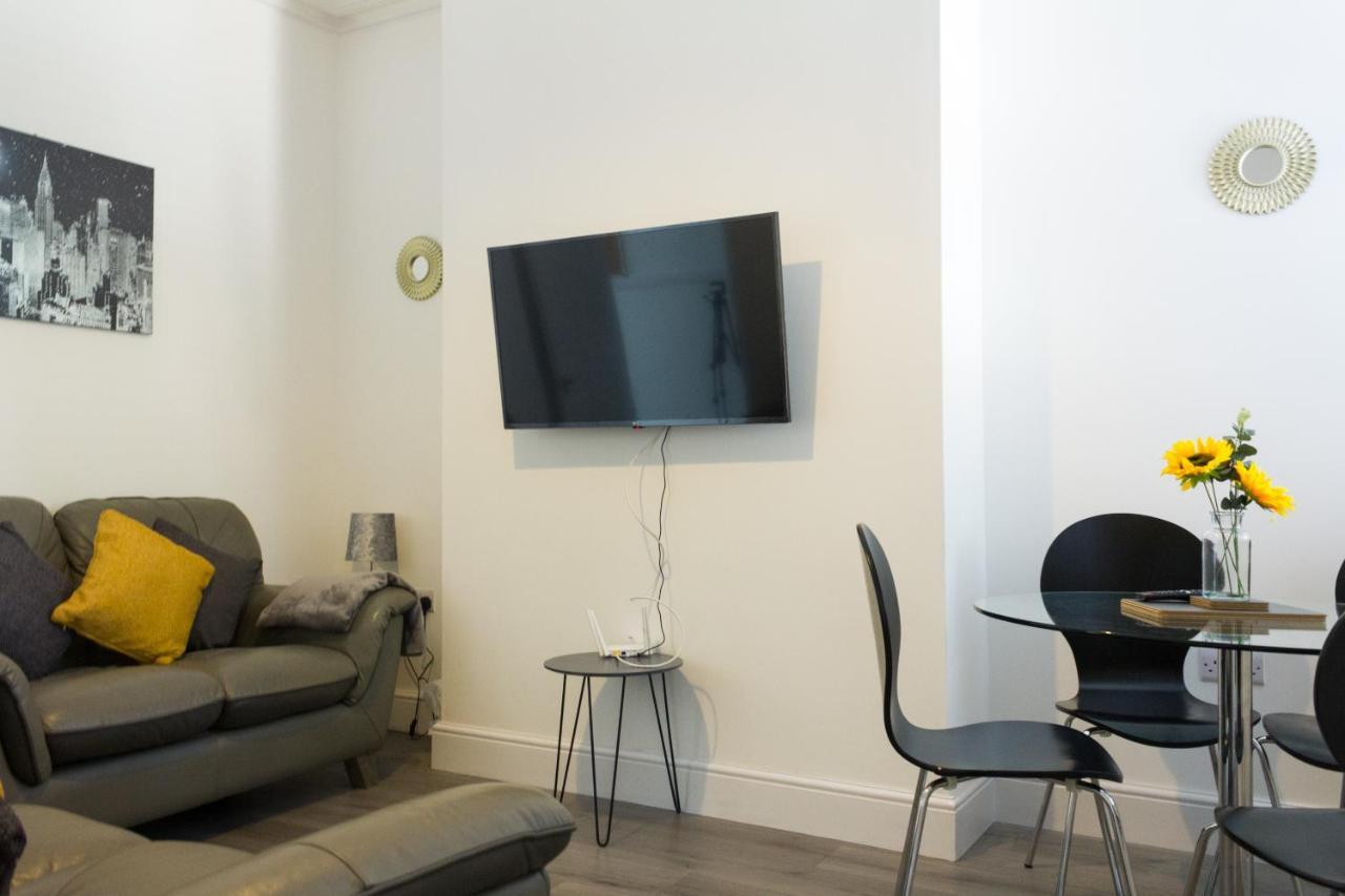 Villa Boaler House, Modern 4 Bed House With Parking Sleeps 8 Liverpool Exterior foto